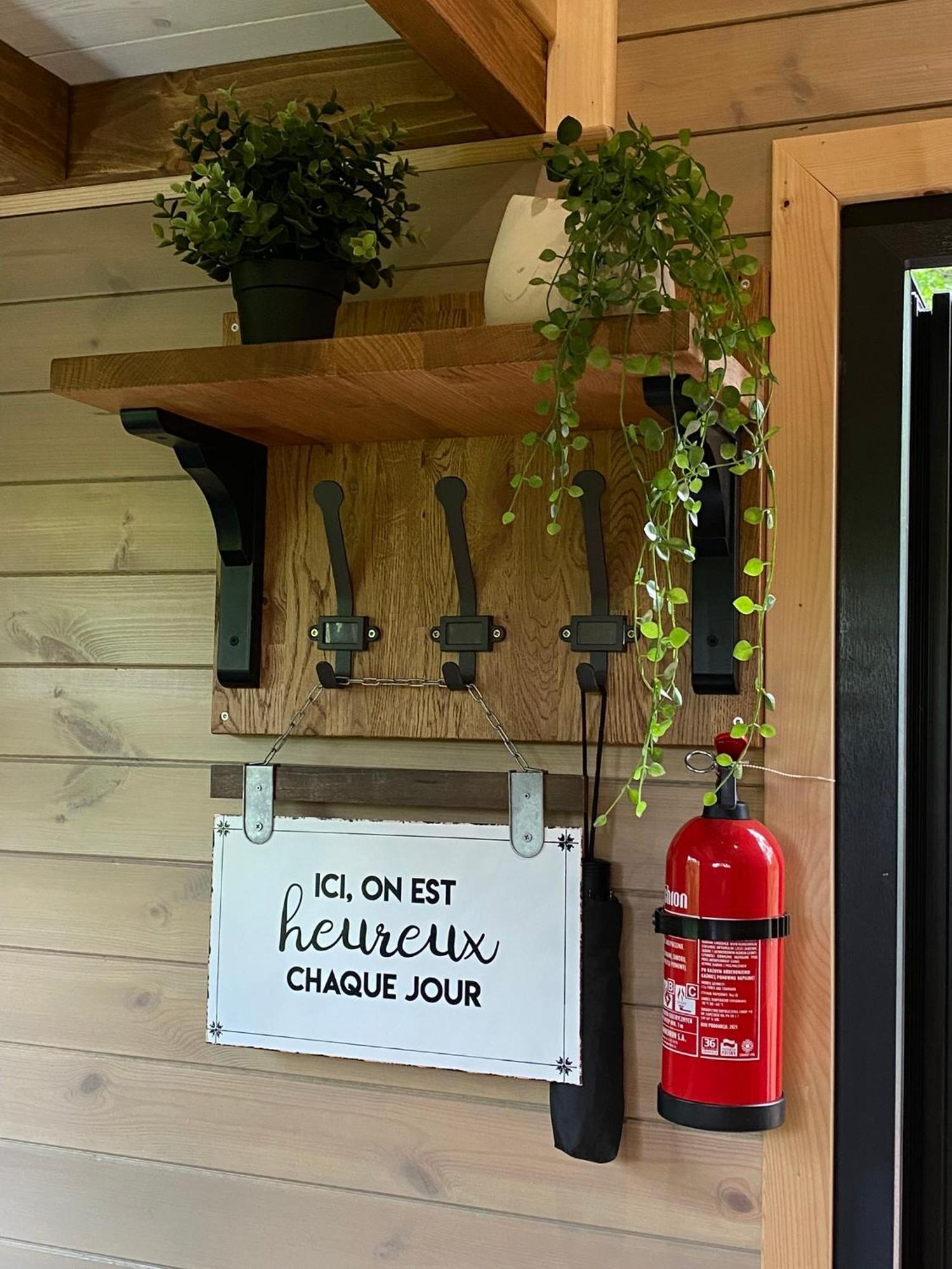 Affittacamere La Tiny House De Nanou Rochefort Esterno foto